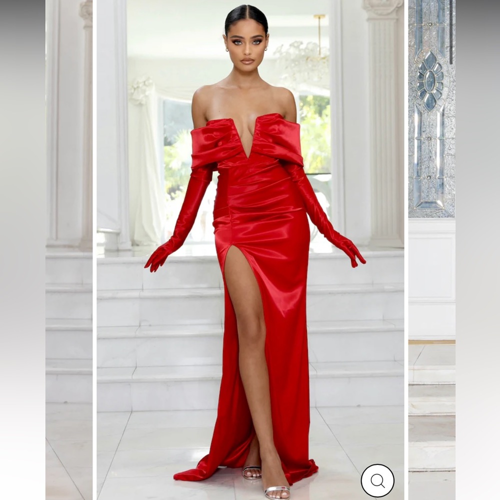 'OPERA' OFF-THE SHOULDER EVENING GOWN-RED